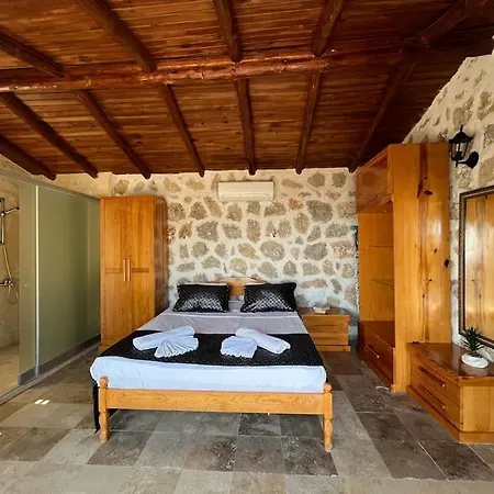 Kalkan'da Tas Mimarili, Havuzlu Villa-awz116 *
