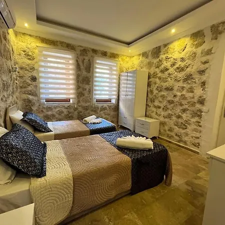Kalkan'da Tas Mimarili, Havuzlu Villa-awz116 Villa